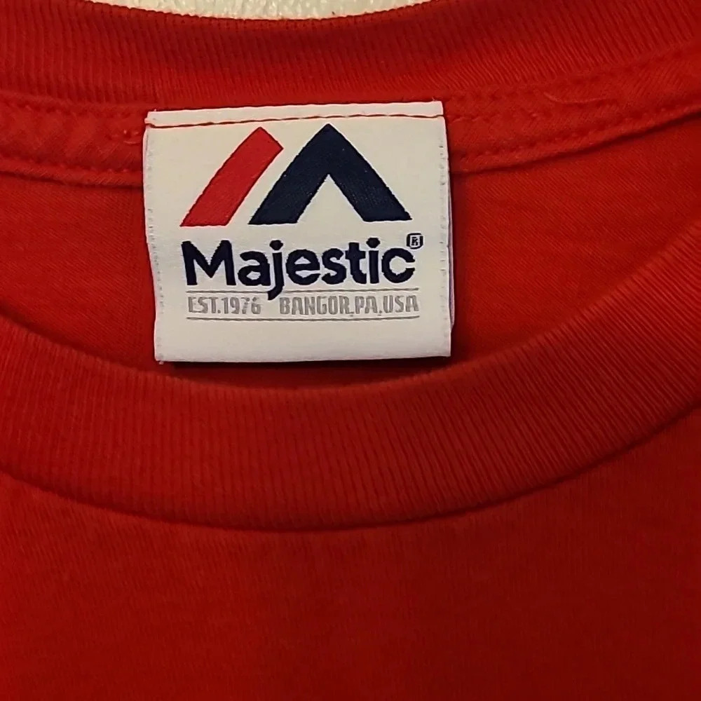 Detroit Red Wings Hockey Majestic Vintage Men's Medium 90's Tee Red LOT B10 - Picture 3 of 6